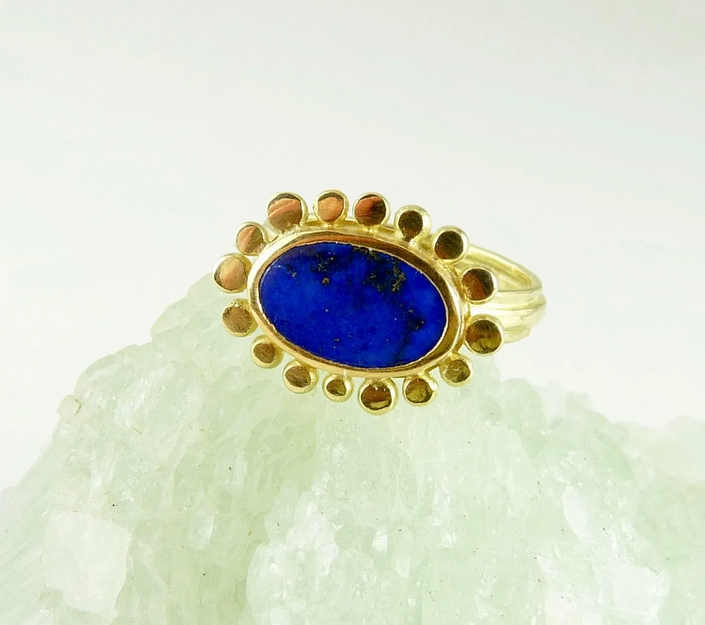 18ct gold Lapis Lazuli Courtesan ring