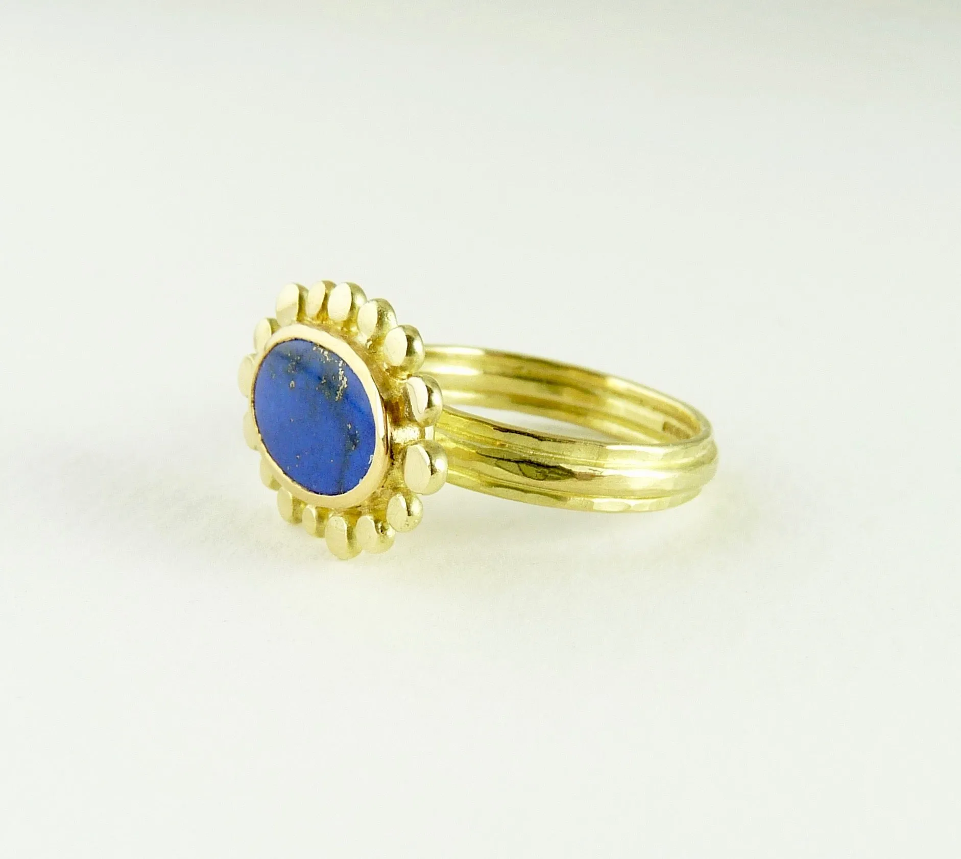18ct gold Lapis Lazuli Courtesan ring