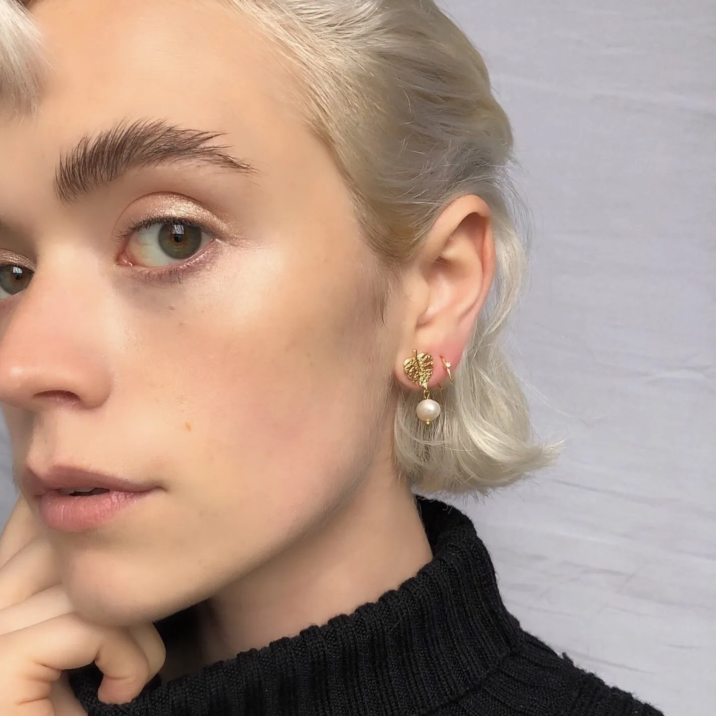 Anora Hoop Earrings-D