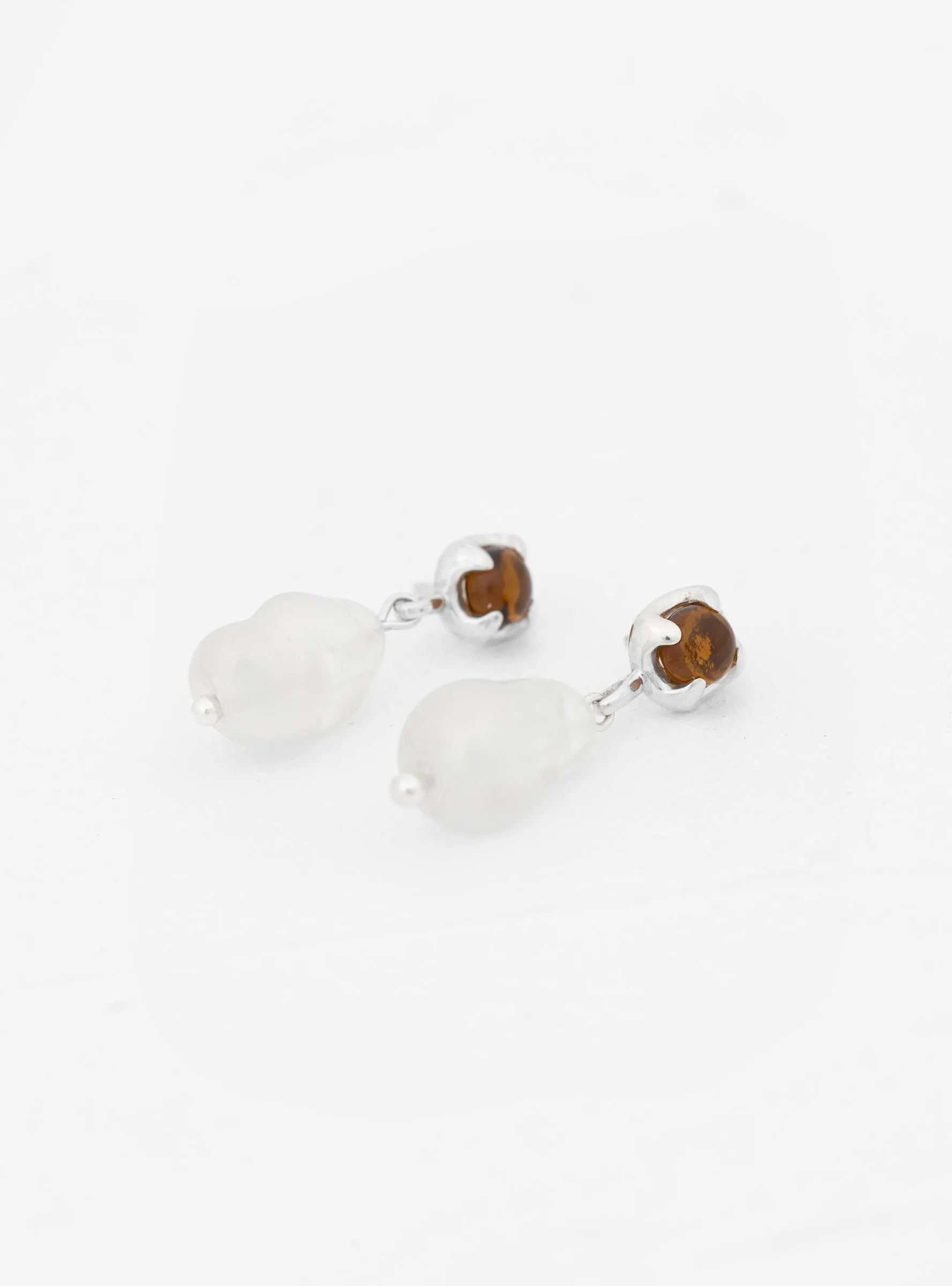 Beam Pearl Earrings Amber Brown