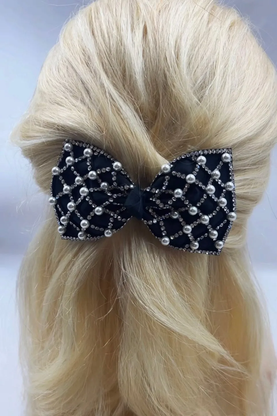 Black Pearl Bow Barrette