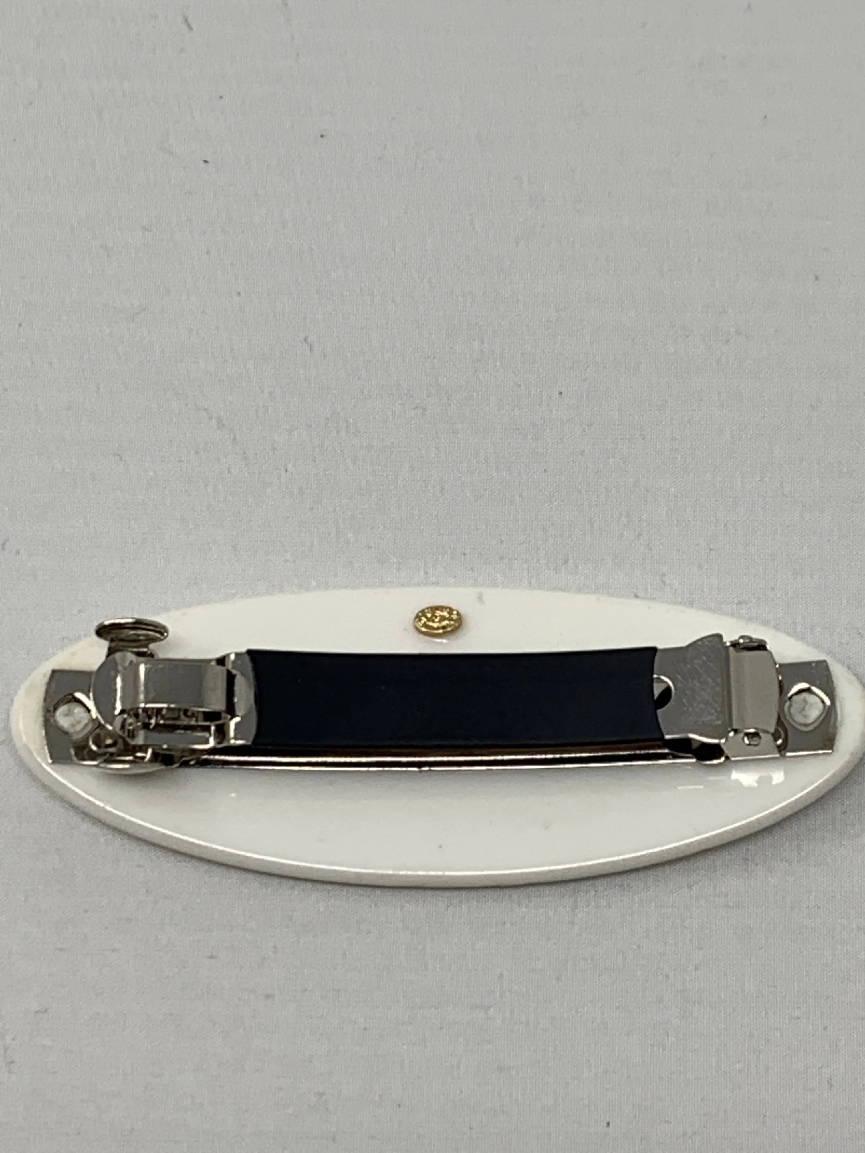 Chanel Barrette