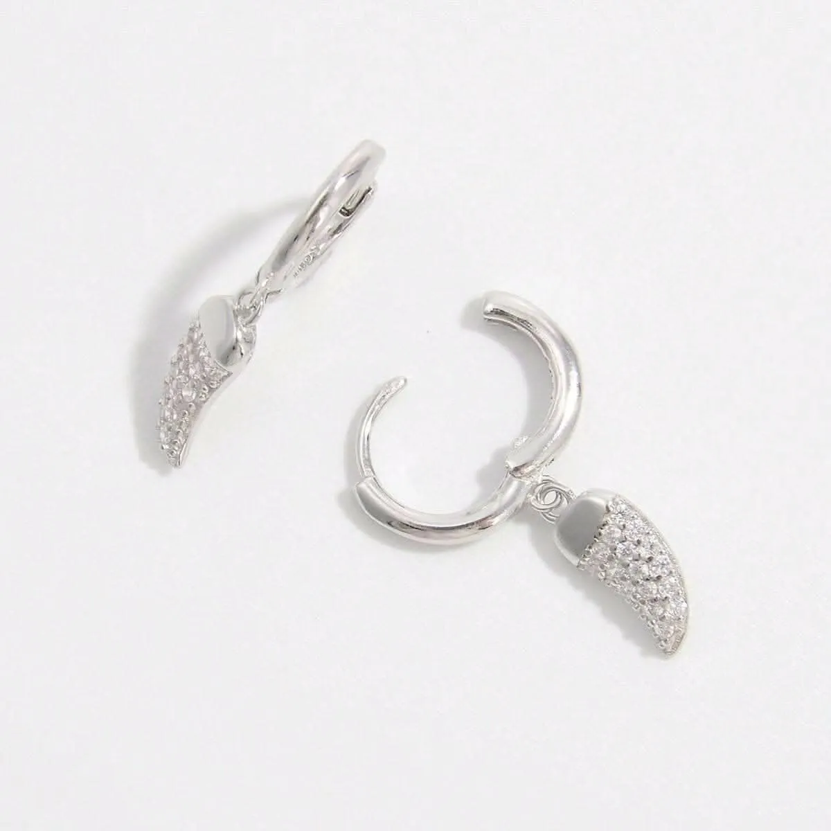 Chili zircon earrings in silver