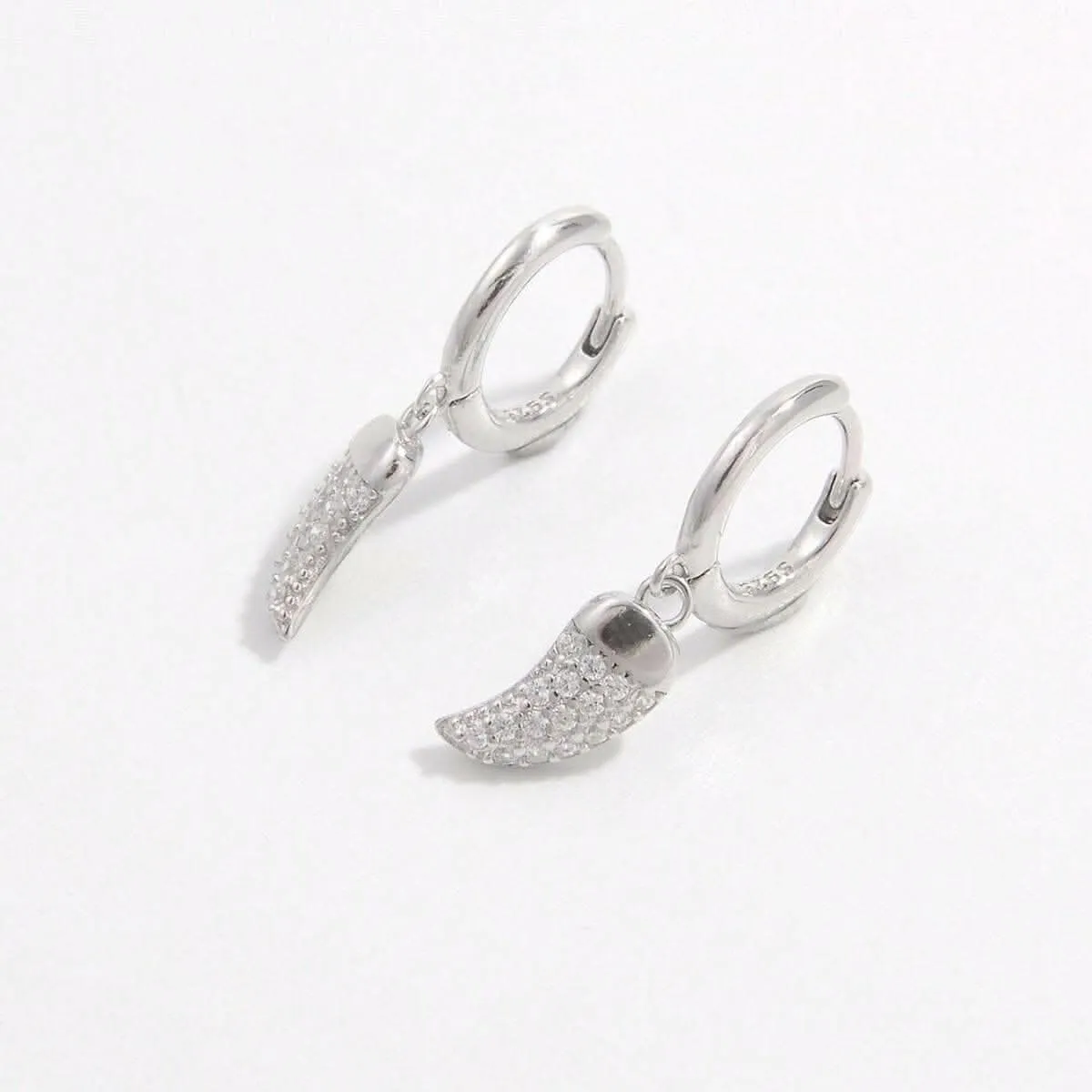 Chili zircon earrings in silver