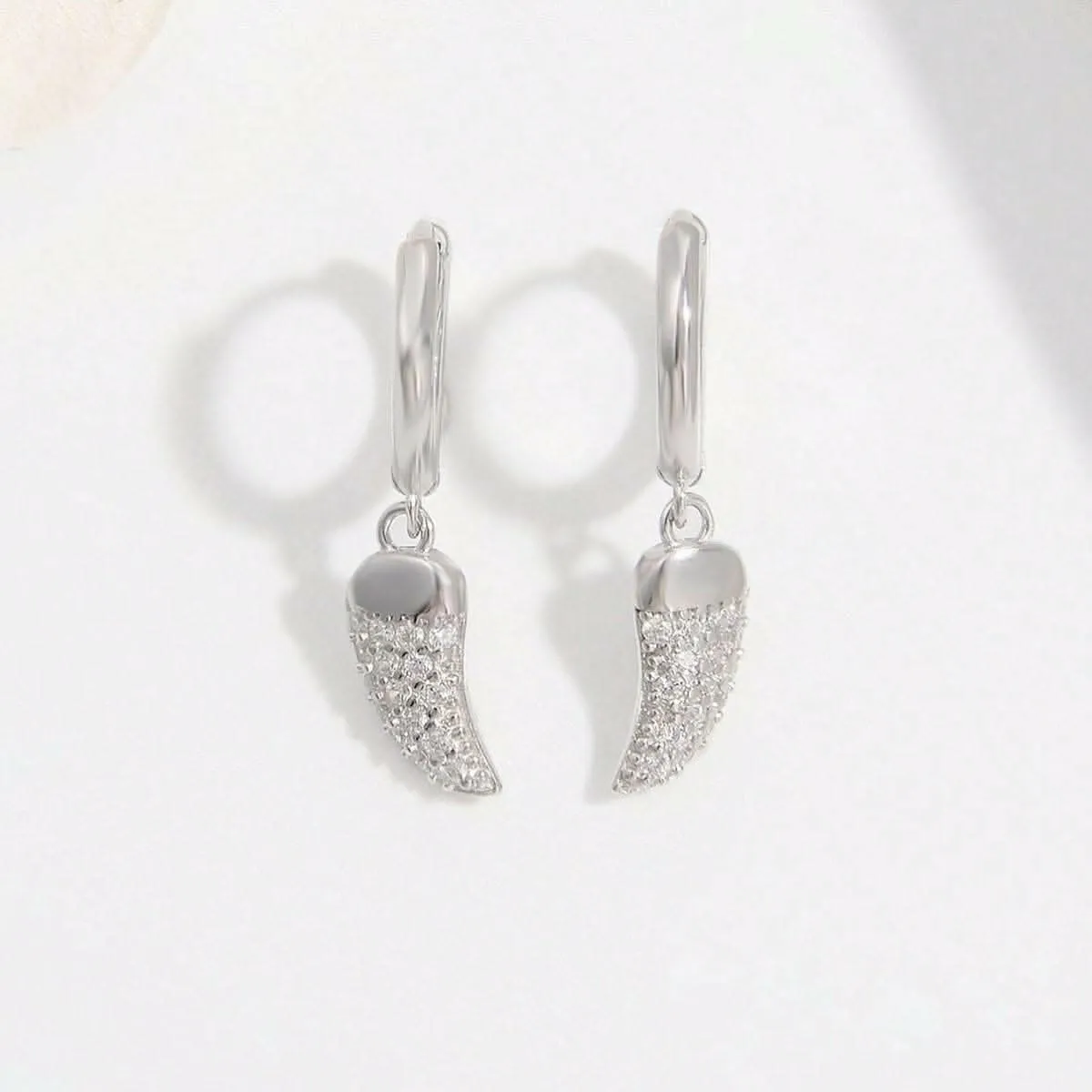 Chili zircon earrings in silver