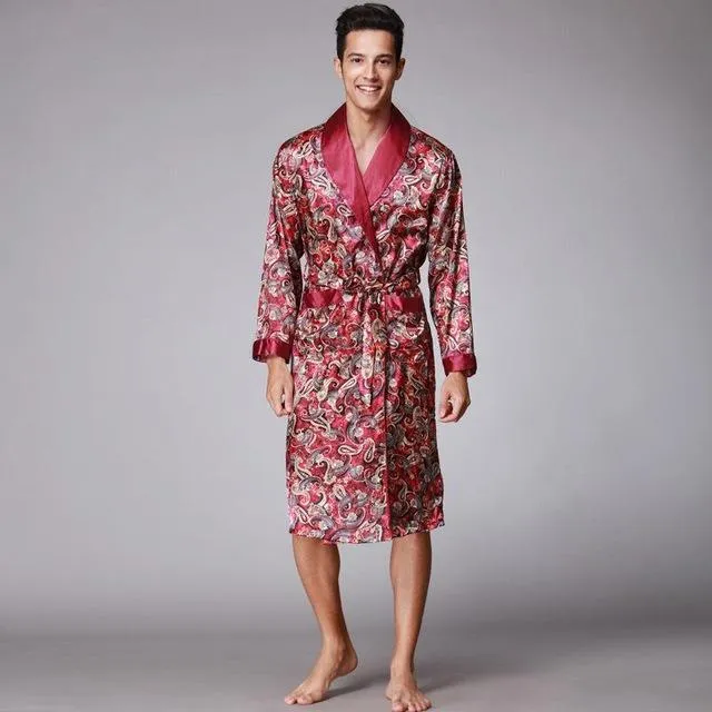 Chinese Men Satin Bathrobe Robe Long Sleeve Pajamas Vintage Print Nightgown Sleepwear New Novlety Kimono Bath Gown Nightgown