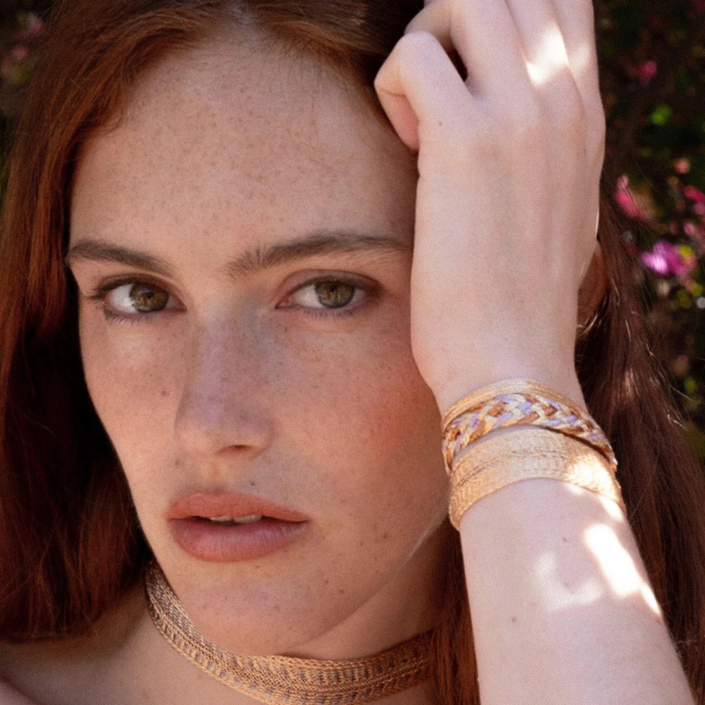 Double-U n°2 Bracelet in Gold Amber
