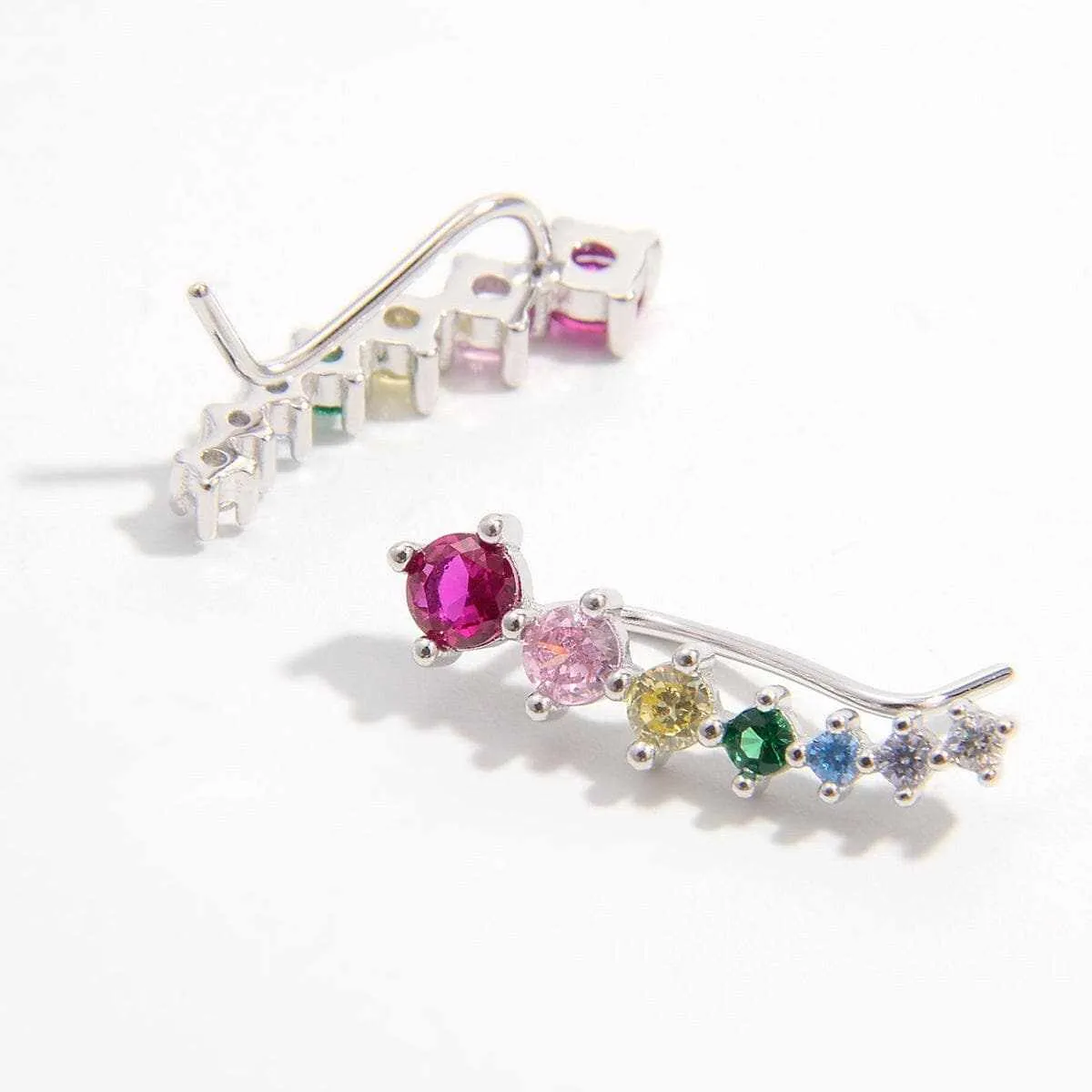 Elegant zircon earrings in silver