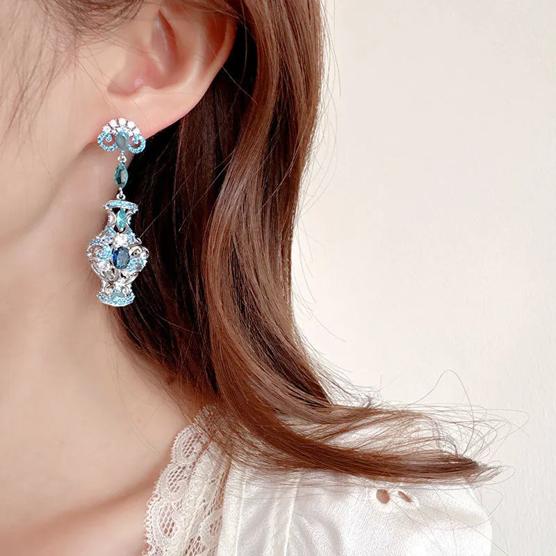 Light luxury new Chinese style ancient style three-dimensional earrings retro zircon inlaid high-end long blue and white porcelain dinner earrings