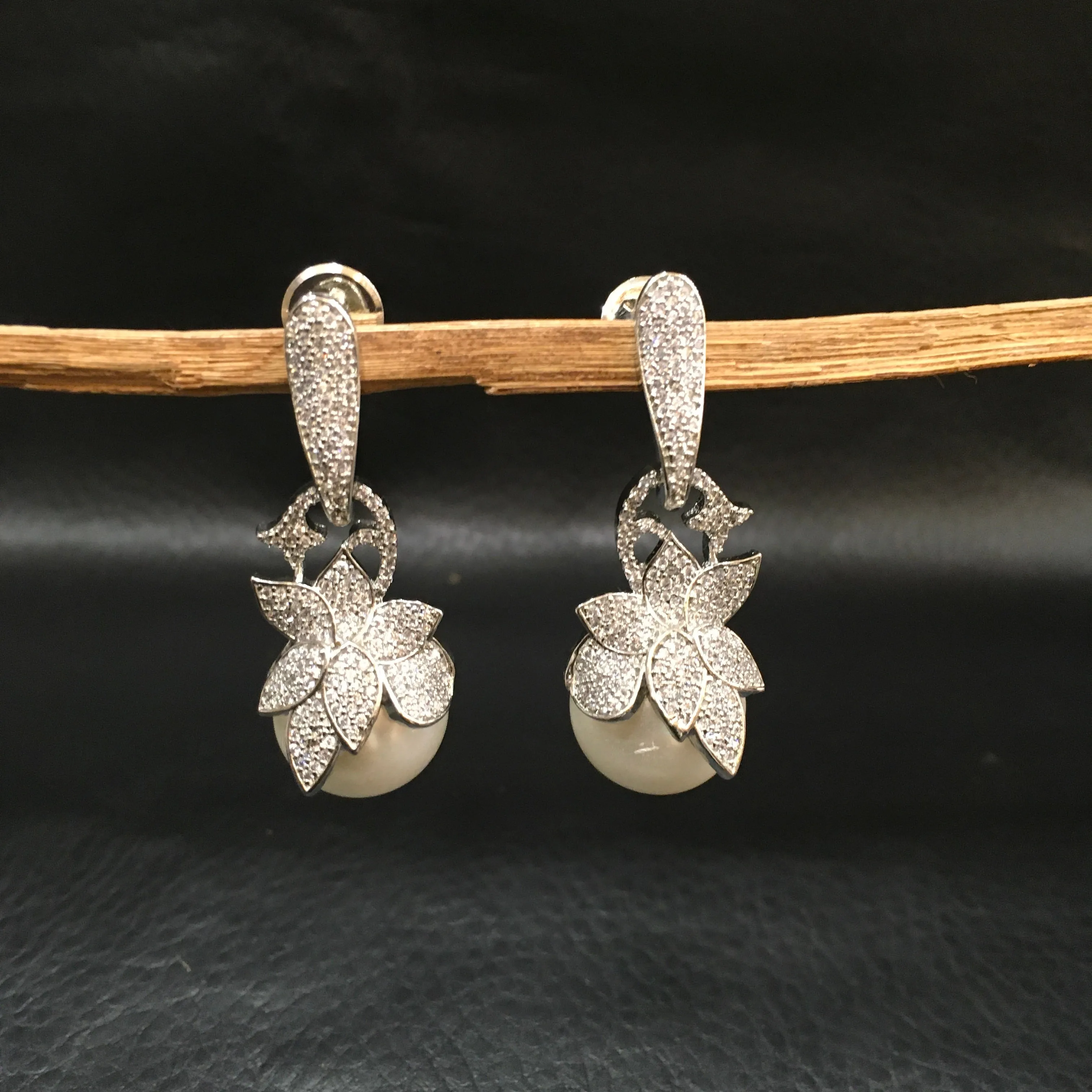 Light Zircon/AD Earring 4182-69