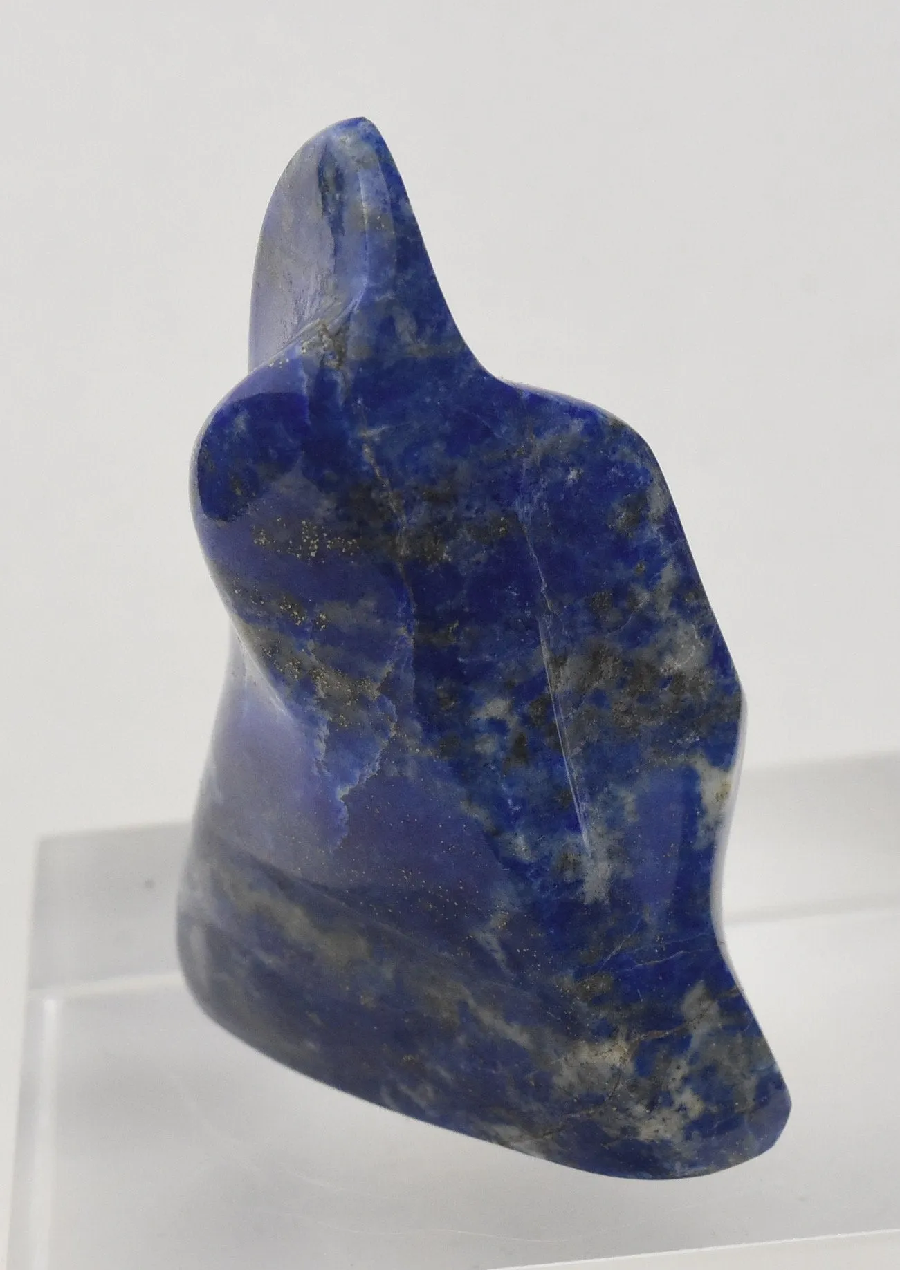 Lovely Pyramid Shaped Polished Lapis Lazuli