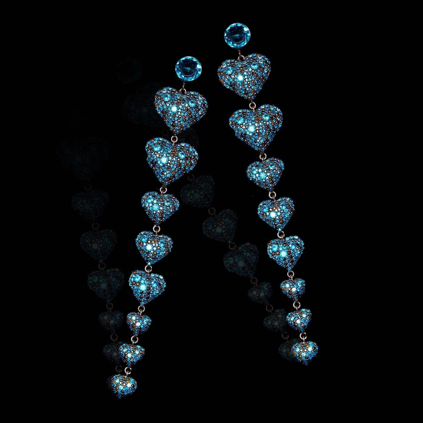 Maxi Love Earrings