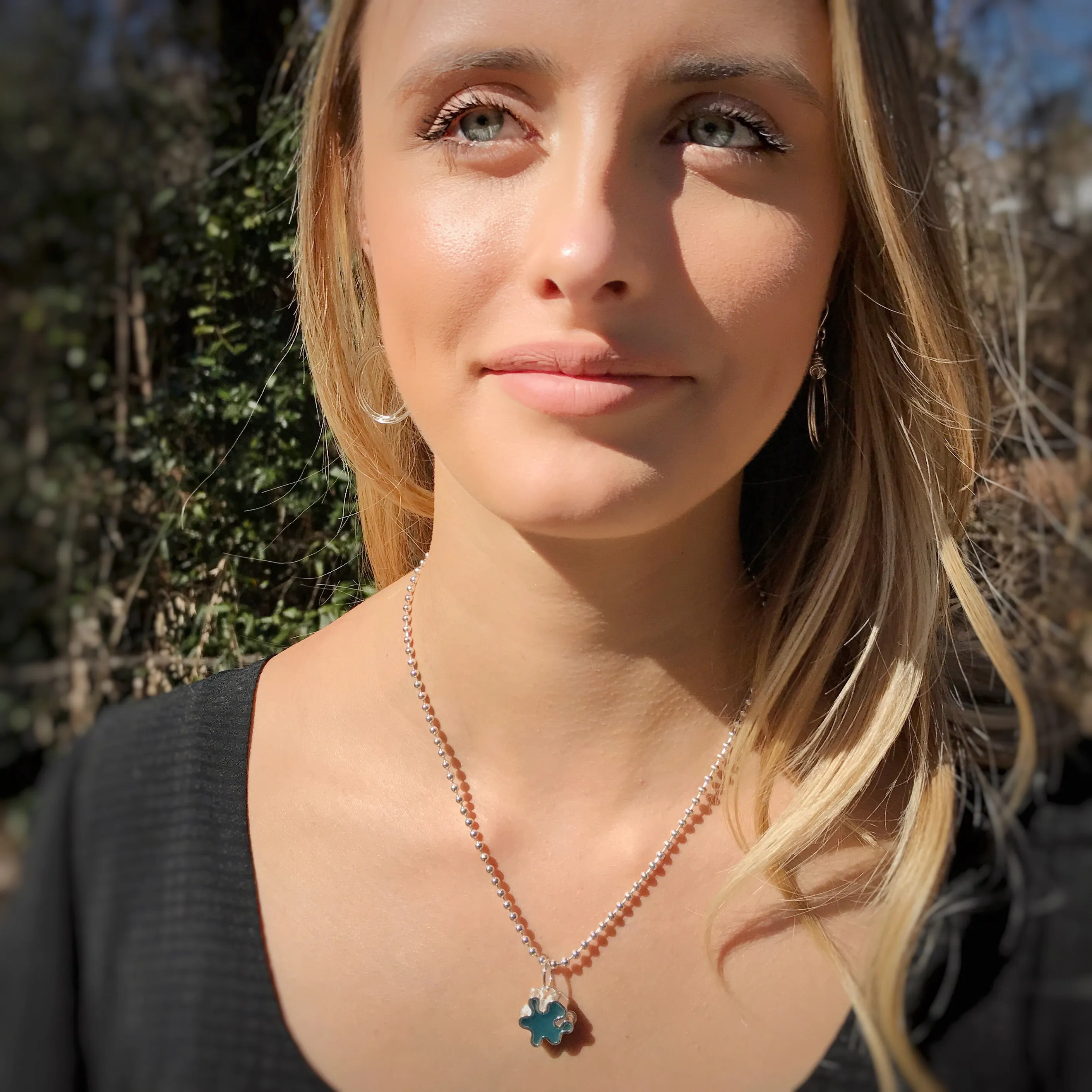 Reef Ripples necklace in wave blue