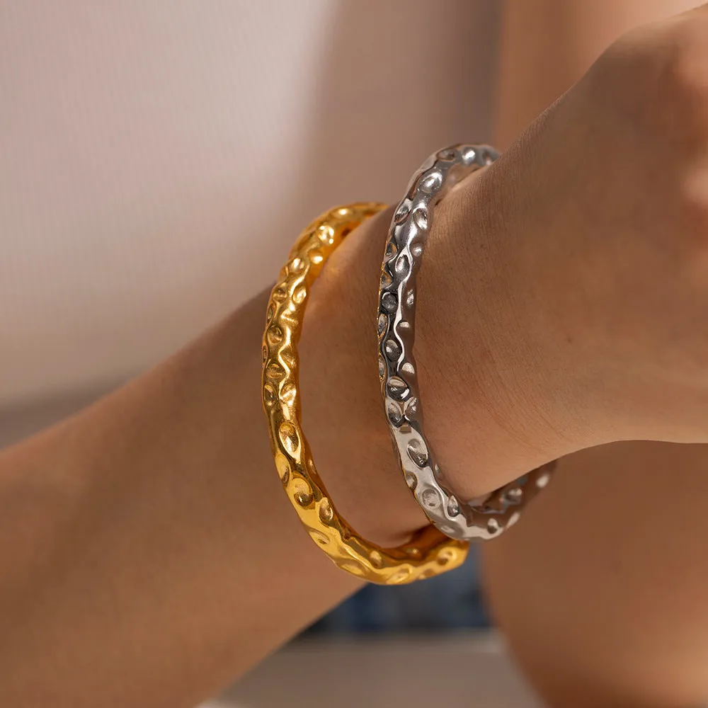 Sisslia Retro Simple New Titanium Steel 18K Gold Stainless Steel Fashion Hammer Bracelet for Women