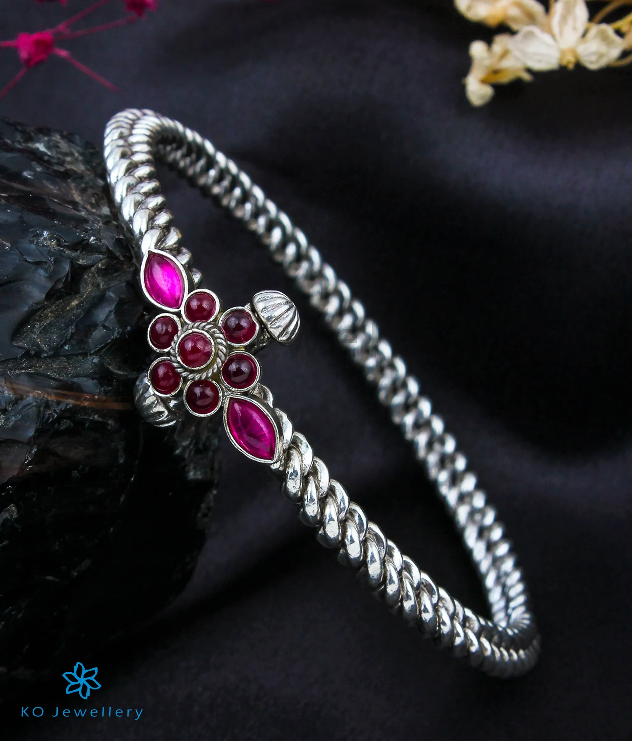 The Amuda Antique Silver Golusu Bracelet (Size 2.2/2.4/2.6/2.8)
