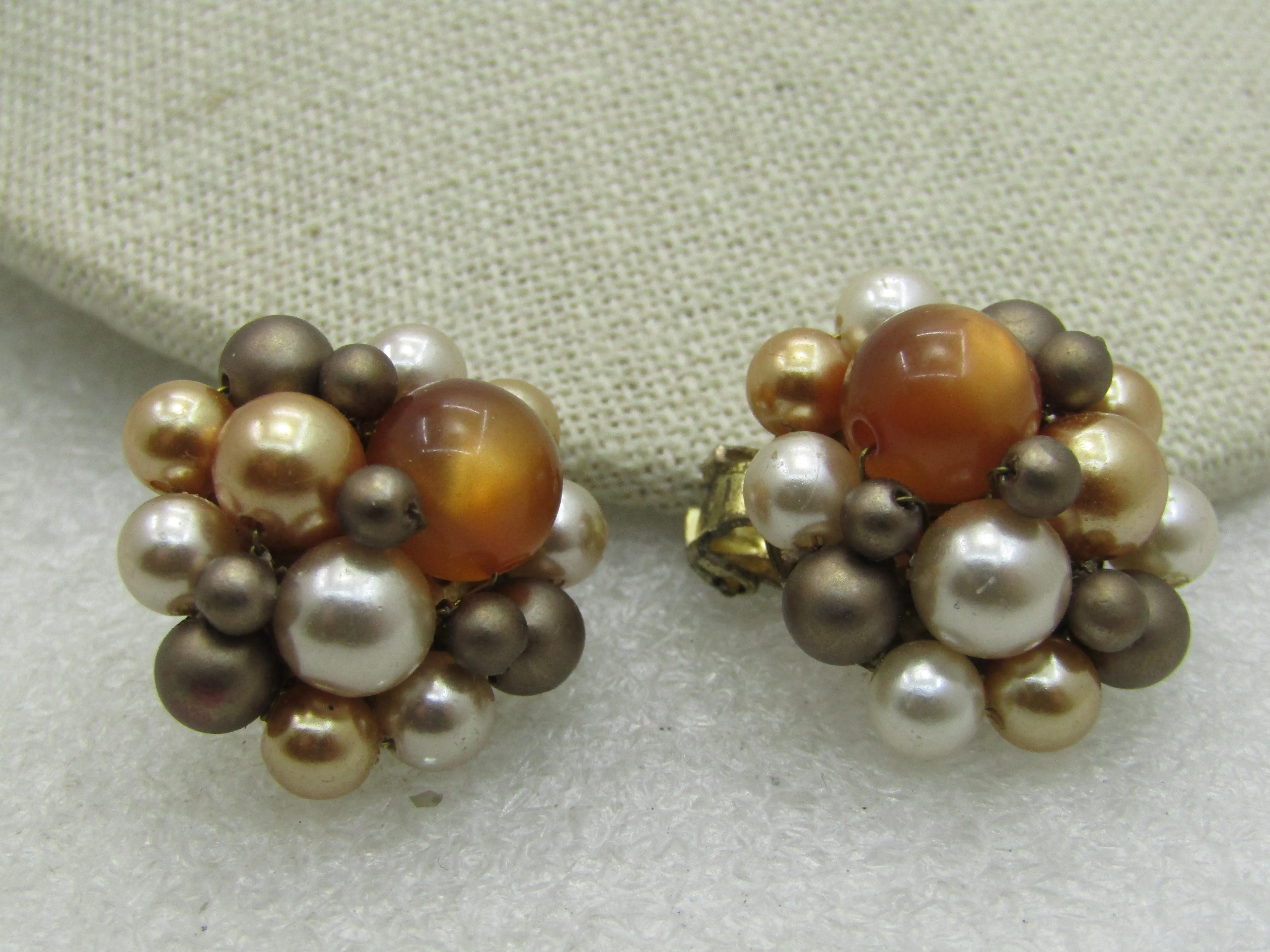 Vintage Japan Beaded Clip Earrings, Tan/Amber/Cream, Mid-Century, 7/8"