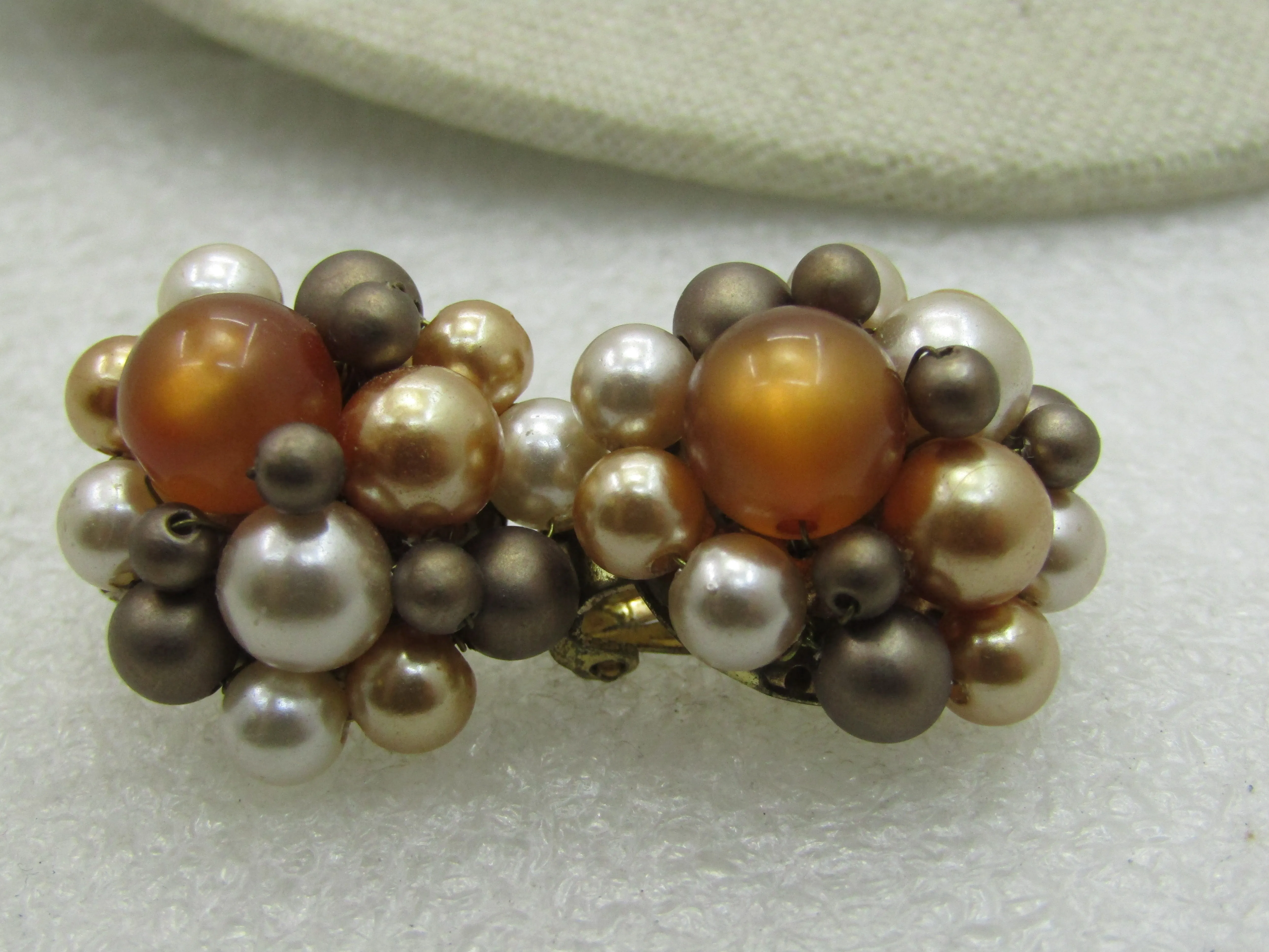 Vintage Japan Beaded Clip Earrings, Tan/Amber/Cream, Mid-Century, 7/8"