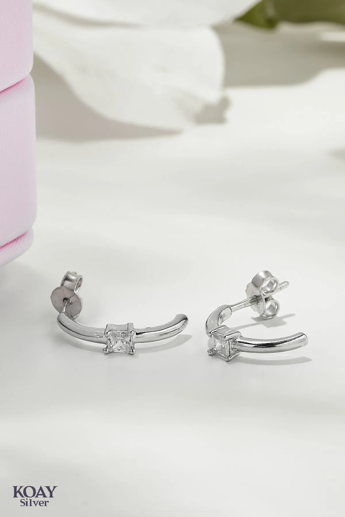 Zircon (023) Earring