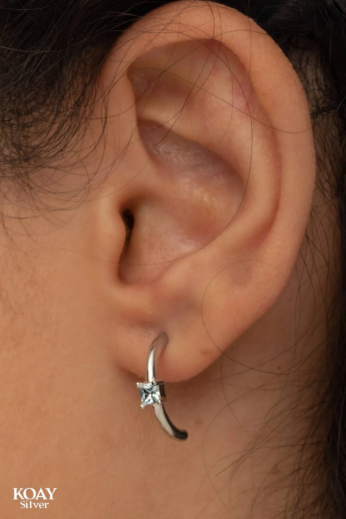 Zircon (023) Earring